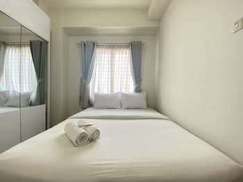 Cozy 2Br At Pinewood Apartment Jatinangor