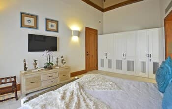 Ocean and Golf View 5-bedroom Villa With Unique Tropical Style