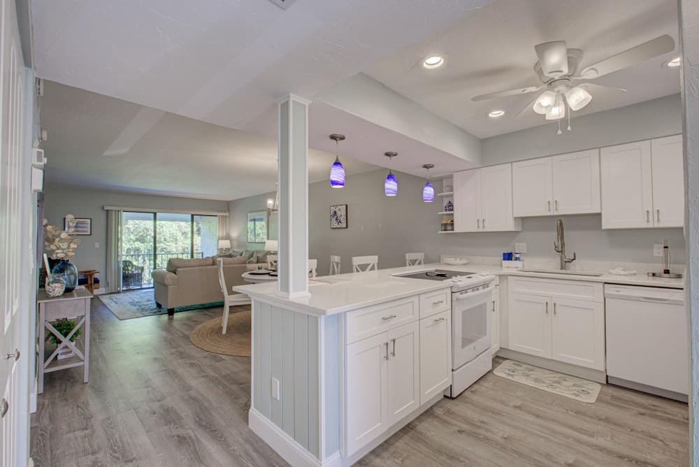 Anna Maria Island Runaway Tropical Escape