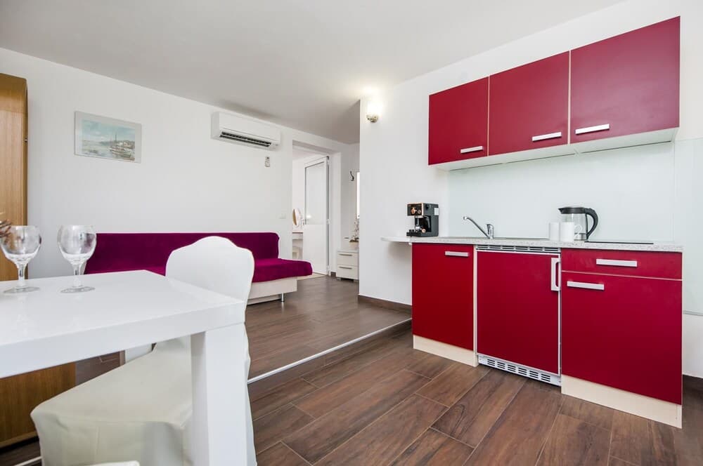 Katarina in Rovinj With 1 Bedrooms and 1 Bathrooms