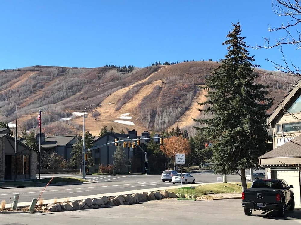 K B M Resorts- Cbi-101 Upgraded 1bd, Wood Fireplace, Full Kitchen, Wifi, Walk to Slopes!