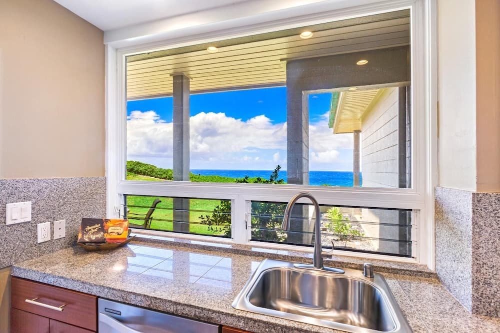 K B M Resorts- Kbv-30g2 Ocean-front 1bd, Expansive Kapalua Ocean Views From Balcony!