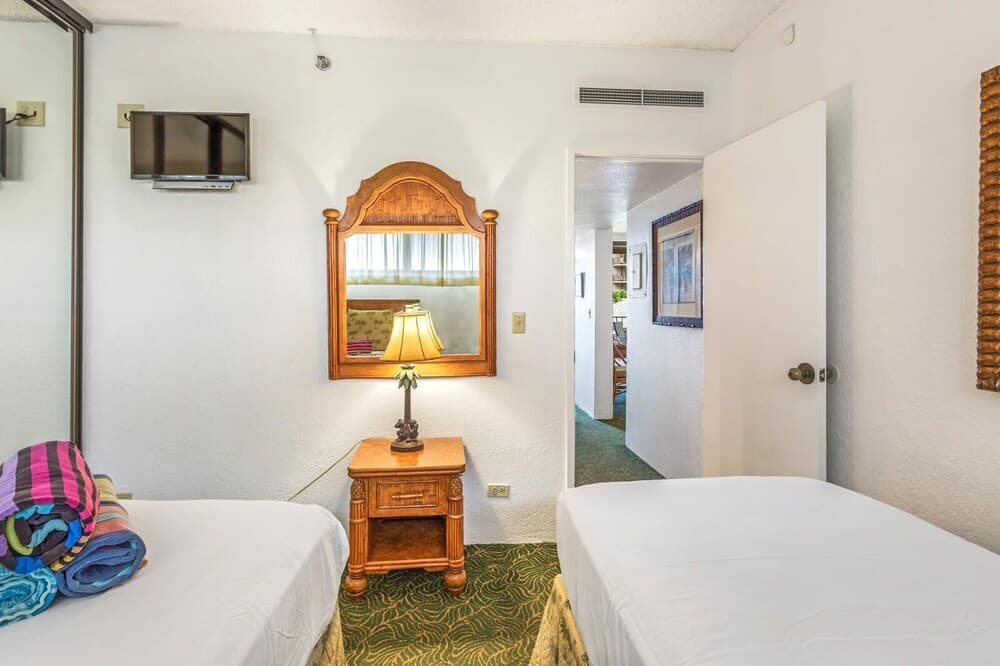 K B M Resorts- Ks-257 Spacious 2Bd Resort Retreat, Ocean Views, Easy Beach Access!