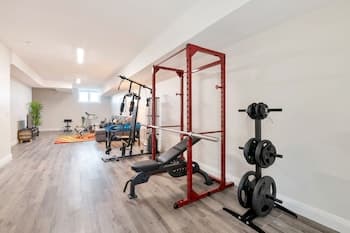 GLOBALSTAY. Unique New Townhomes for 16 Guests. HOT TUB, BBQ