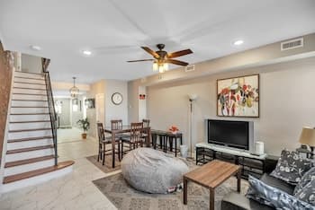 Enjoy Your Stay In This Amazing Location In Philadelphia! 4 Bedroom Home by Redawning