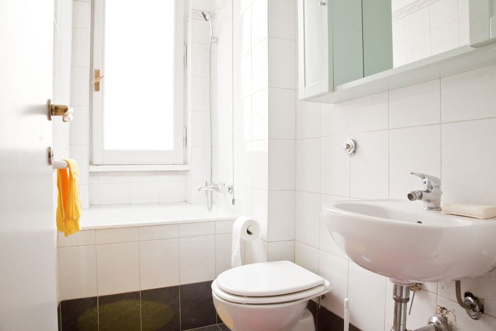 Kamchu Apartments Single Room Villa Ada 2