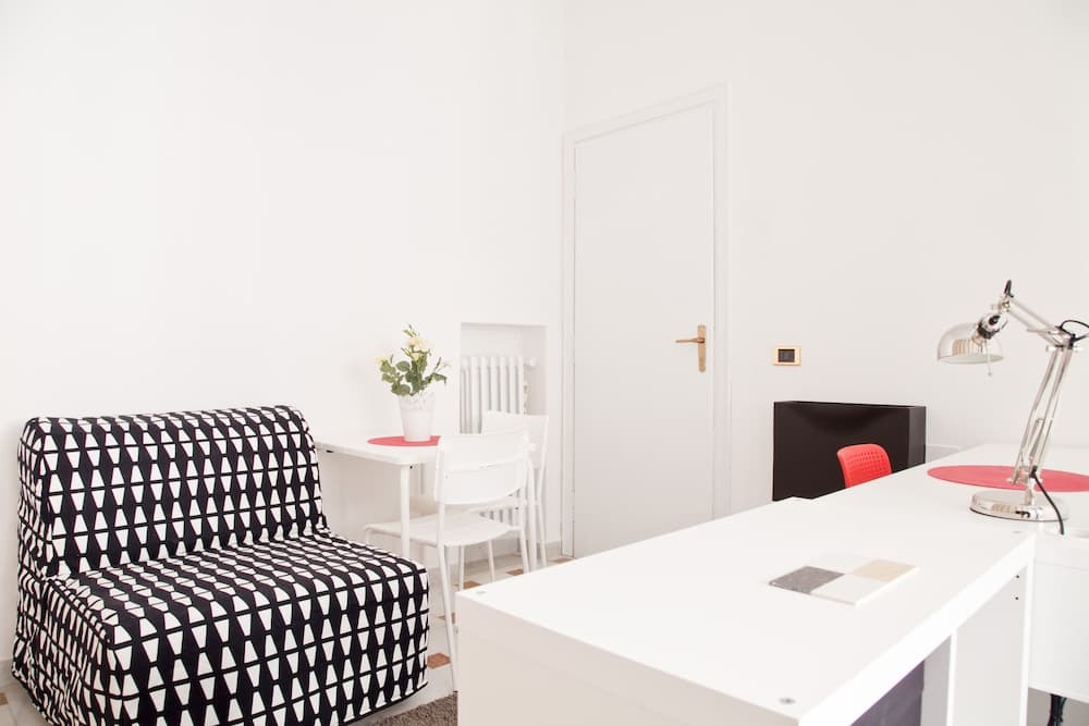 Kamchu Apartments Single Room Villa Ada 1