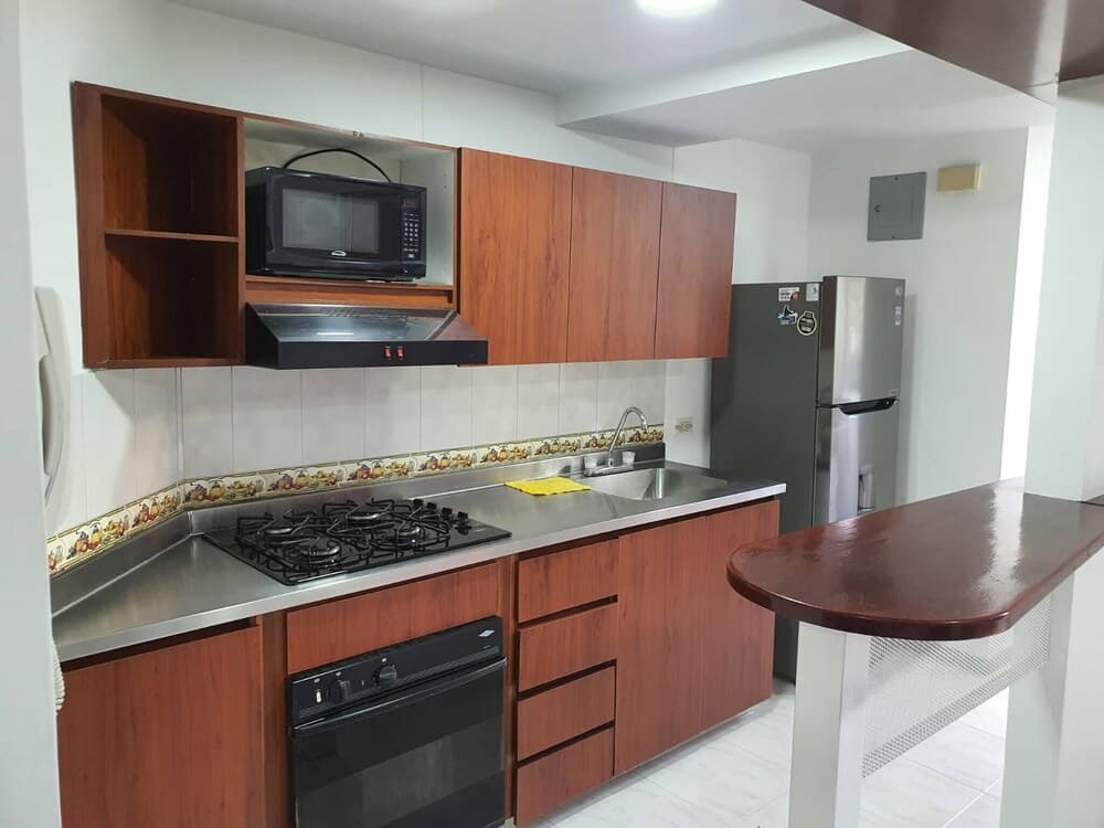 Apartamento 3alc Con Balcon Y Parqueadero Laureles