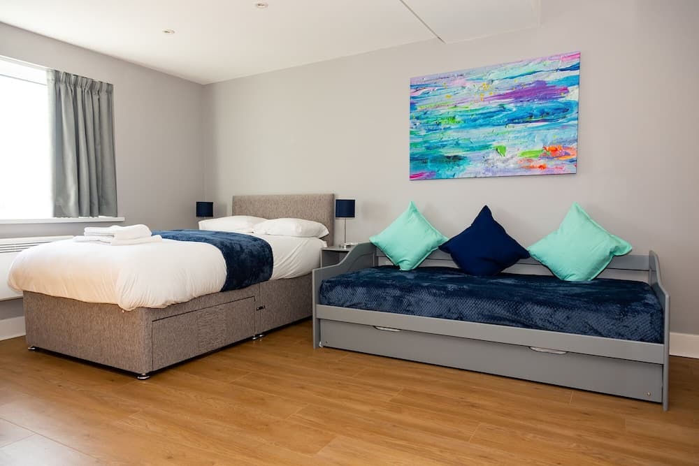 Alexander Apartments Studios