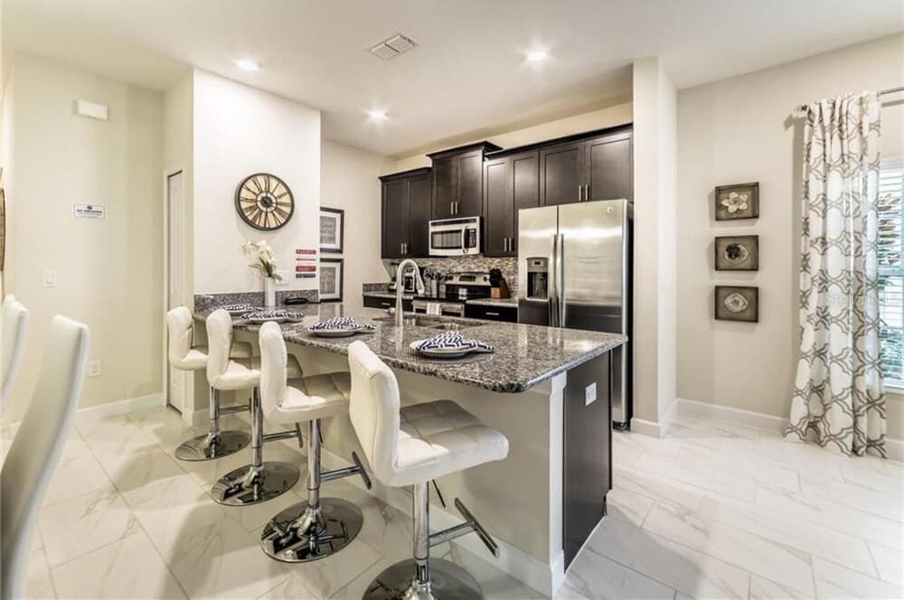 Near Disney Spacious Modern 5BR Home With Private Pool