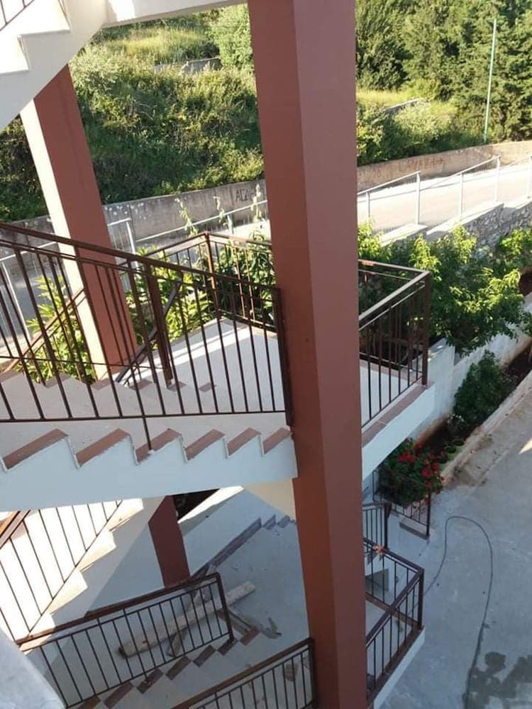 Remarkable 2-bed Apartment in Dhermi
