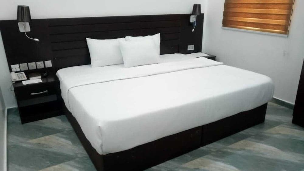 Whitevill Hospitality and homes