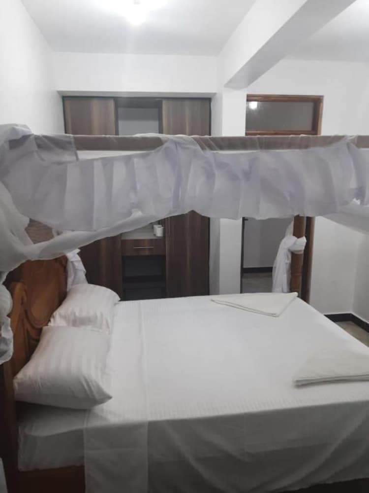 Stay.Plus S N J Apartments Nyali