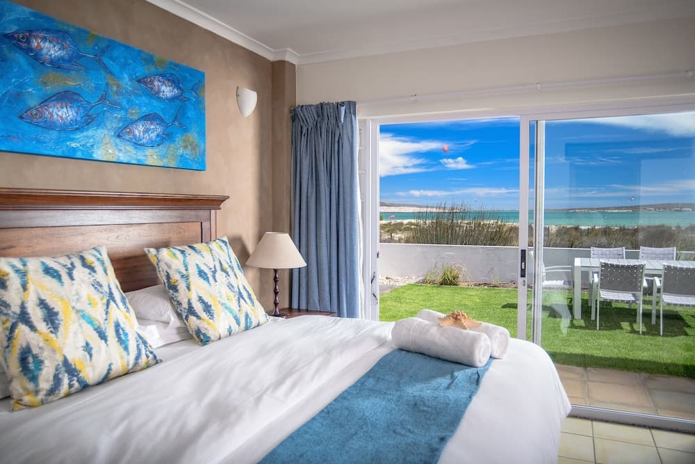 Sensiri Orca Langebaan