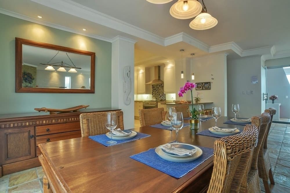 Sensiri Orca Langebaan