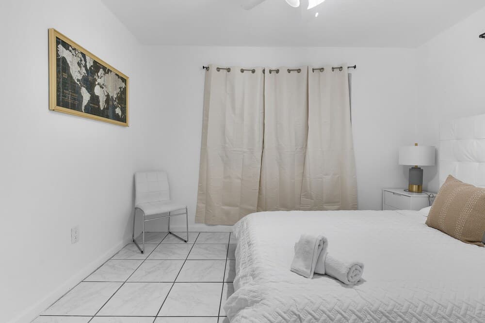 Wynwood Central 2BD Apartment w Parking