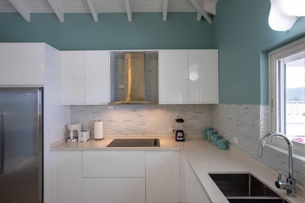 3 Bed Villa, Sleeps 6, Pool, Priv Patio