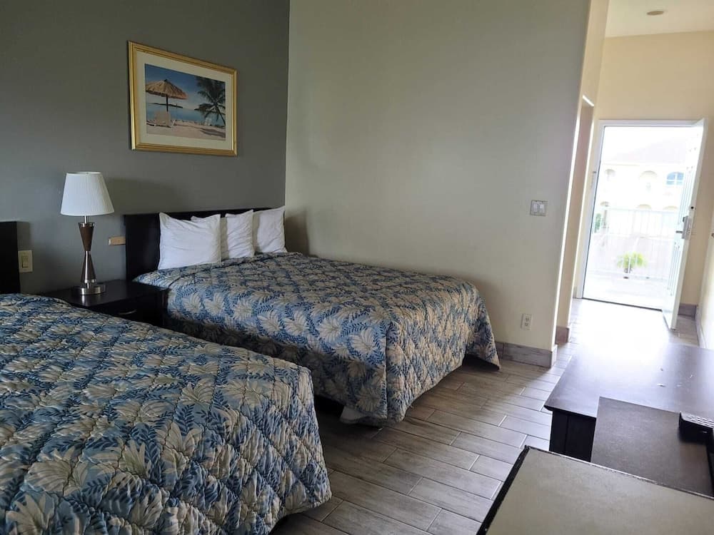 Casa Bella Hotel and Suites