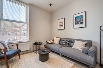 Central Belfast Apartments: University Street