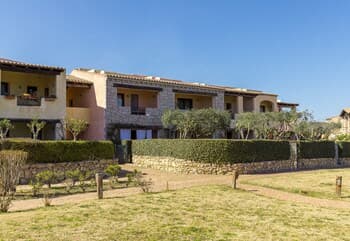 Il Borgo B5 700 Mt From the Beach