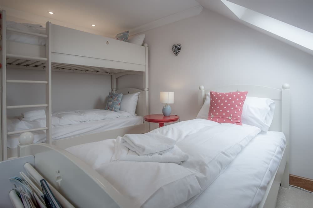 Highfield - 3 Bed - Llanmadoc