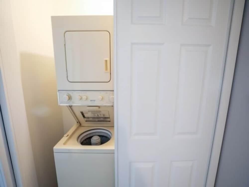 Carolina Ease - The Perfect Condo For An Easy Beach Getaway - Large Deck And Just Steps To The Beach! 3 Bedroom Apts by Redawning