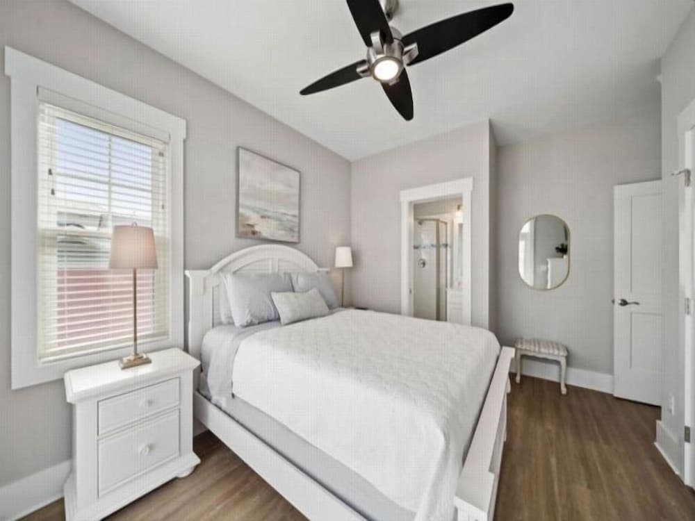 Sunnyside - Ocean And Inlet Views, Steps To Beach Access, Plus Parking For 4! 5 Bedroom Townhouse by RedAwning