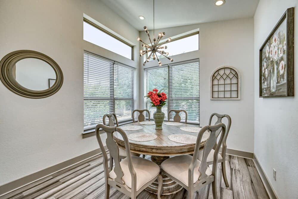 Upscale 5BR Home on Lake Travis/hottub/lake Views