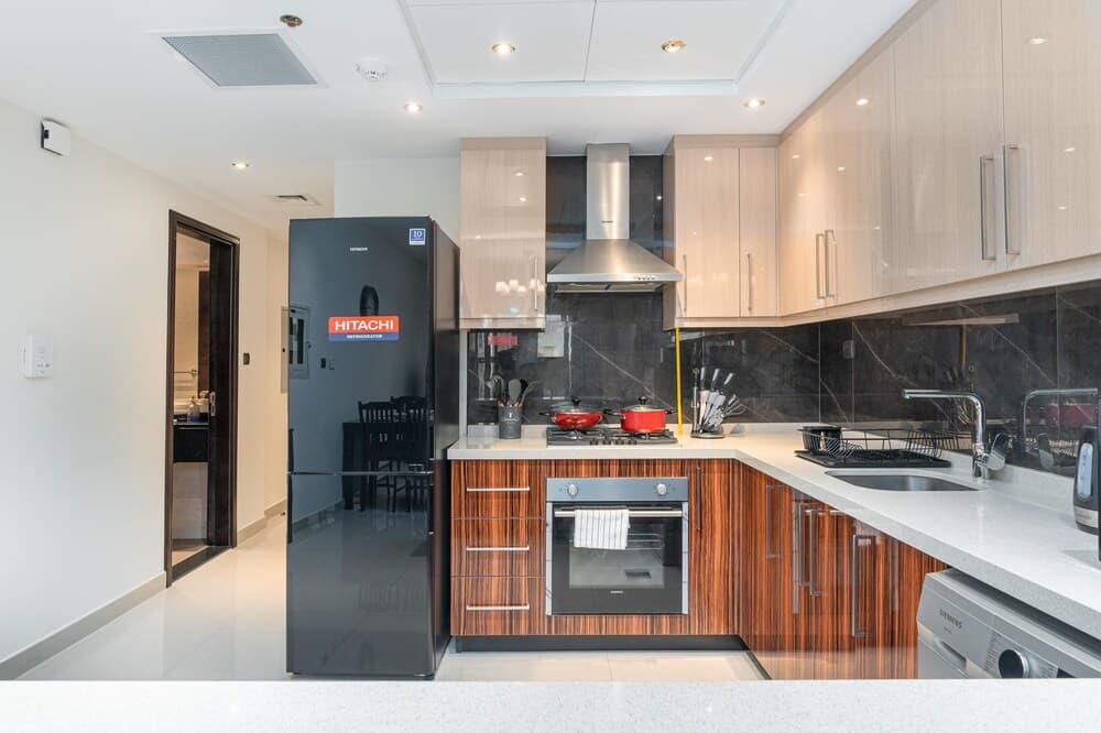 SuperHost - Lovely Condo With Balcony In the Heart of Downtown