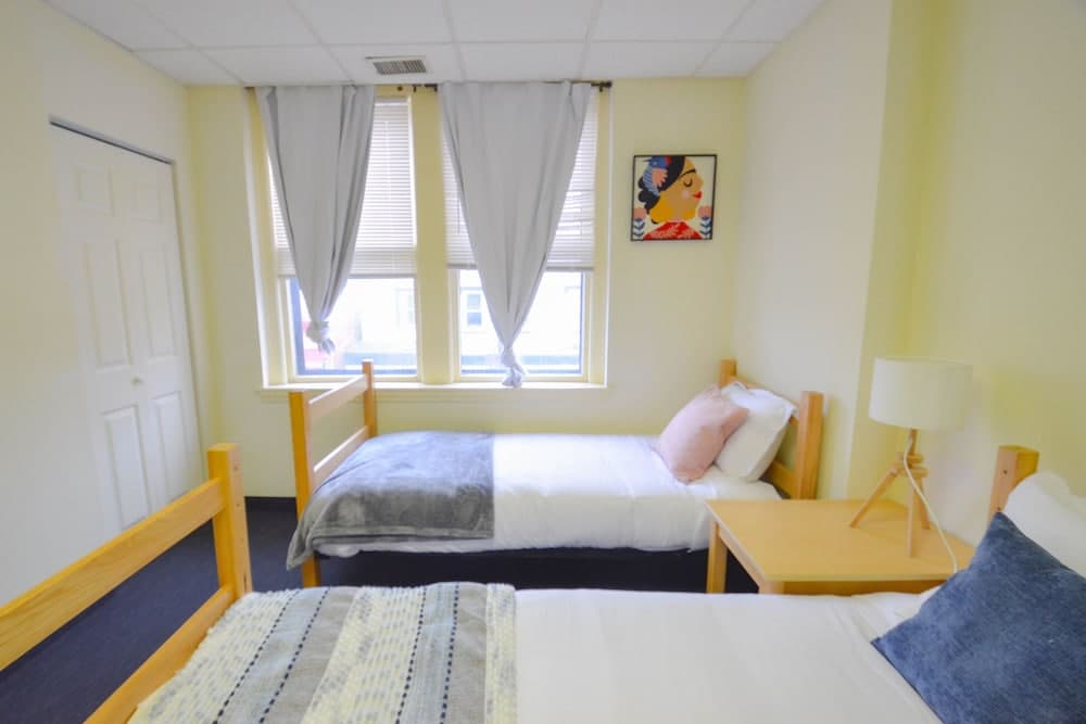 Michie House in College Hill - Hostel