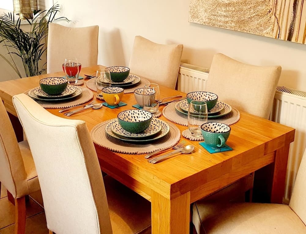 Lligwy House - Charming 3-bed House in Holyhead