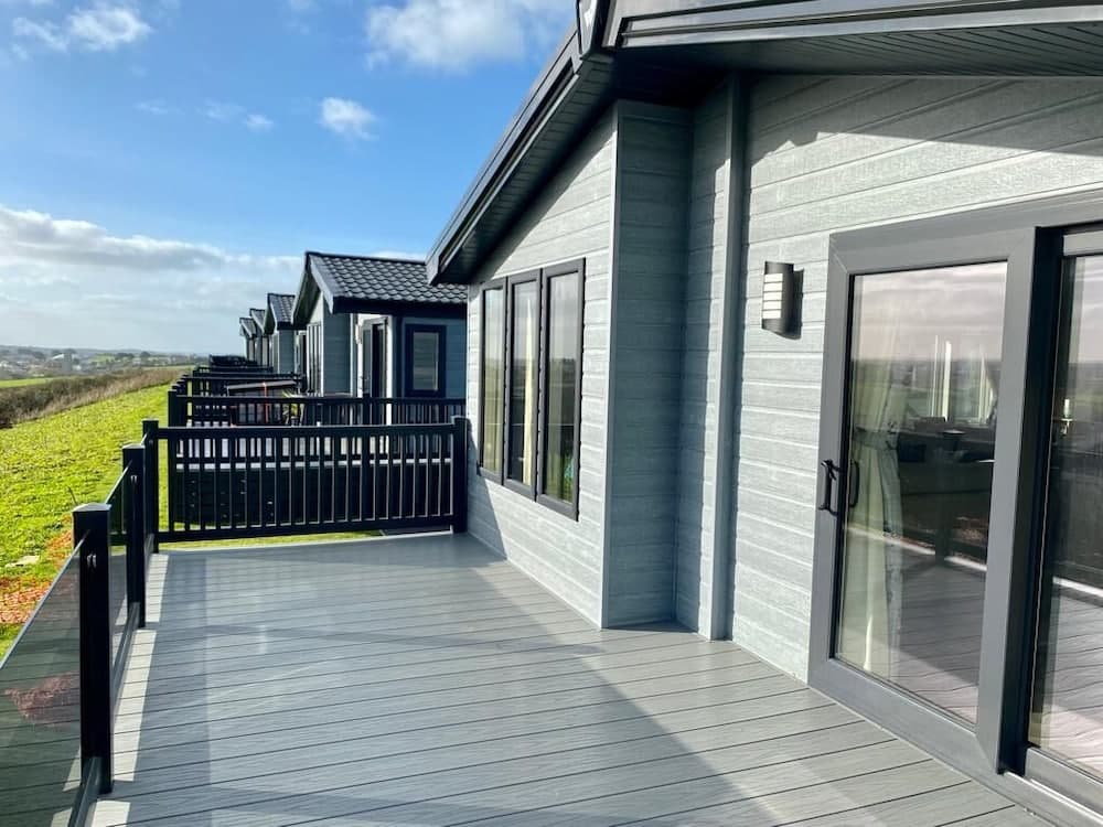 Elite Bluewater Lodge