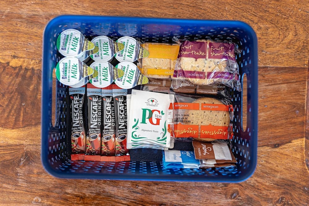 Luxury 2 Bed Room Lake View Apt Bowness Parking