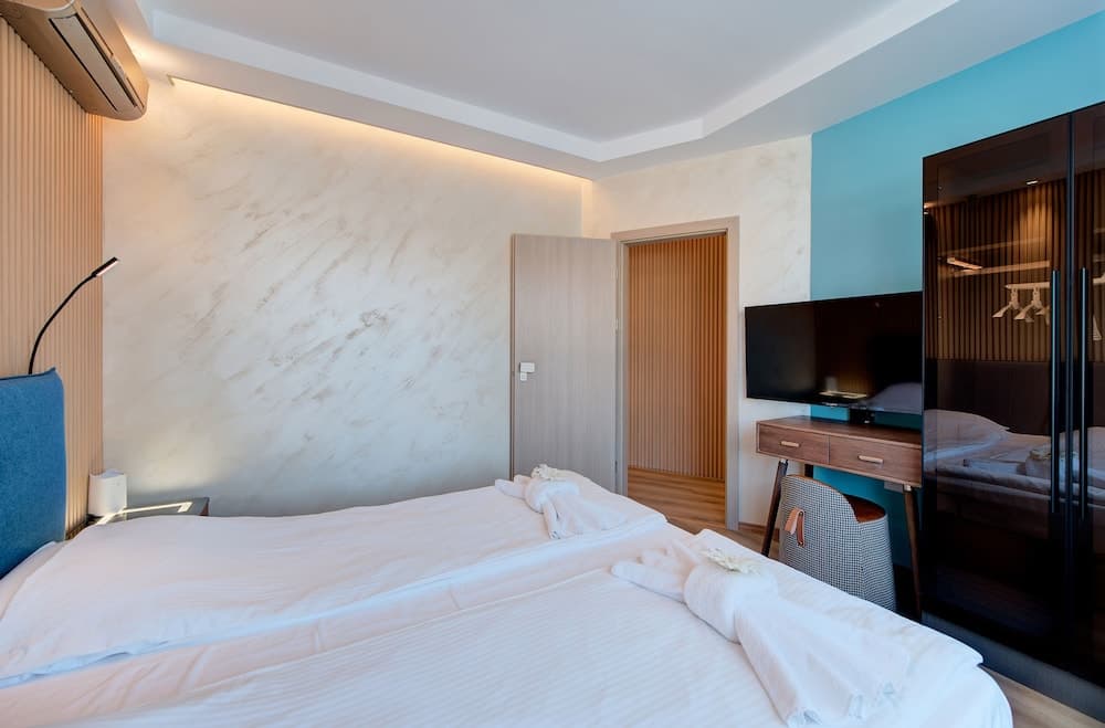 Marty's Beachfront Smart Homes