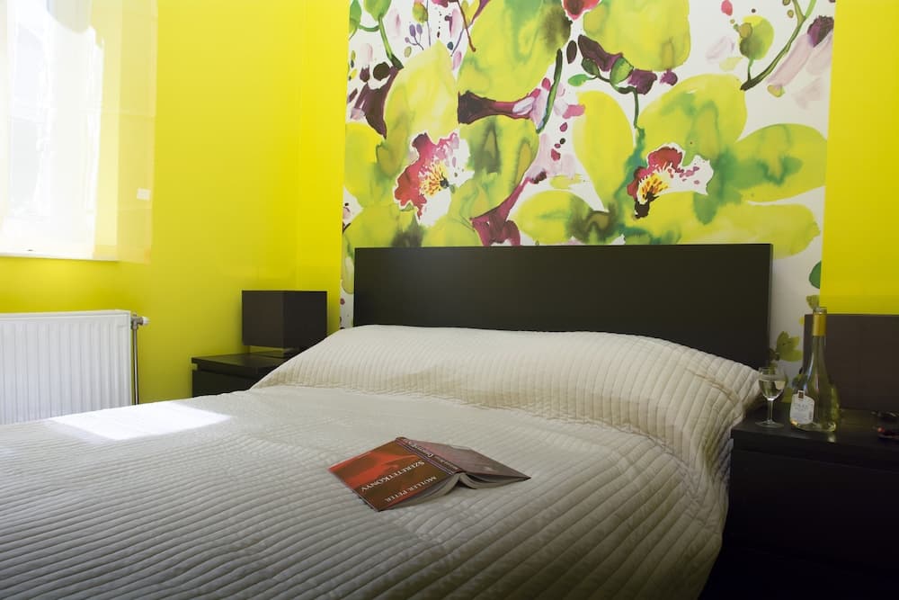 Vibrant 3 Bedroom Apartment In The Pulsing Heart Of Budapest