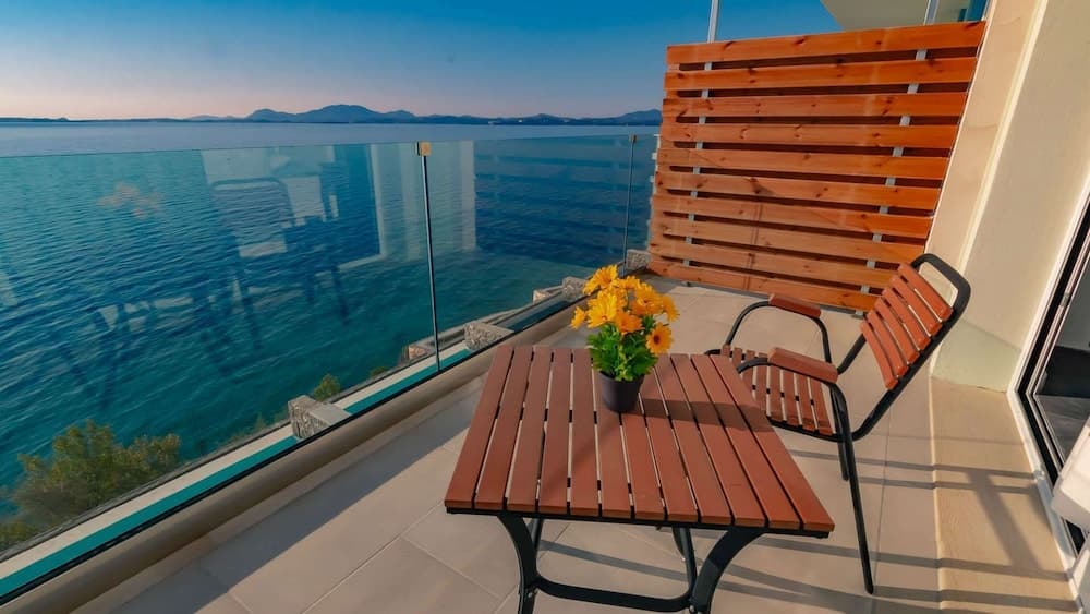 "room in Guest Room - Room With Private Pool"