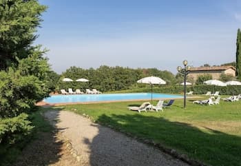 Montignano Studio With Pool