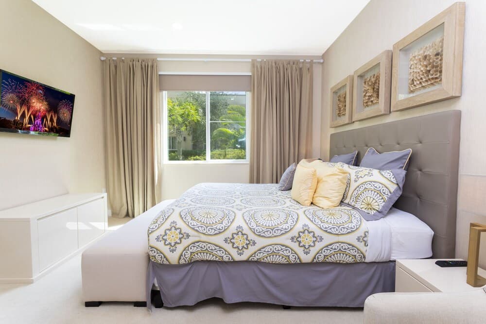 7646 Magic Village Yard 4Bd 8G 119445