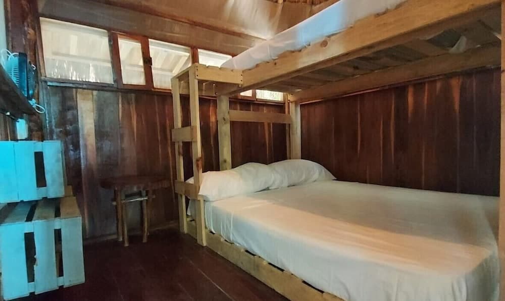 LULÚ La Bruja Yoga Lodge