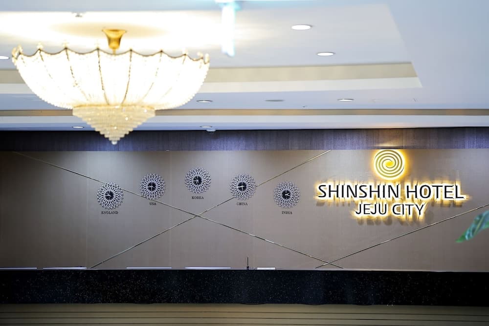 Shin Shin Hotel Jeju City