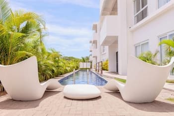 Modern 2BR Condo - Minutes From Jaco Beach - Prime Location