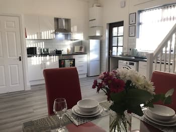 Stylish 3-bed Preston Home for Relaxing Comfy Stay