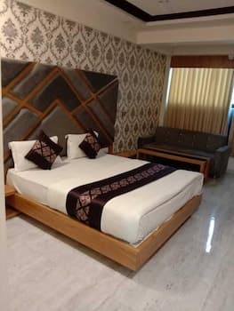 Hotel Green Park Vadodara