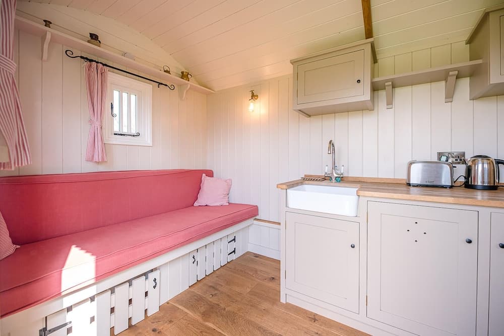 Thyme Shepherds Hut Boundary Farm Air Manage Suffolk