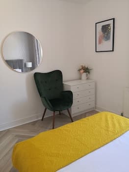 Modern 3 bedrooms house with 6 guests