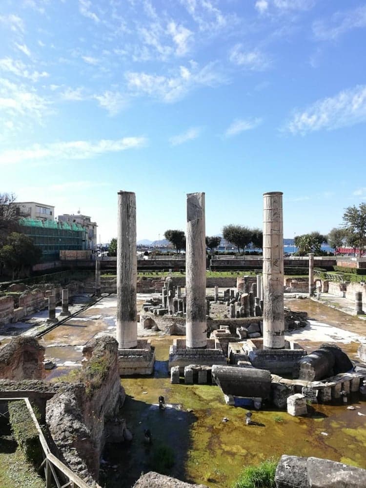 Via Merone 10 in Pozzuoli