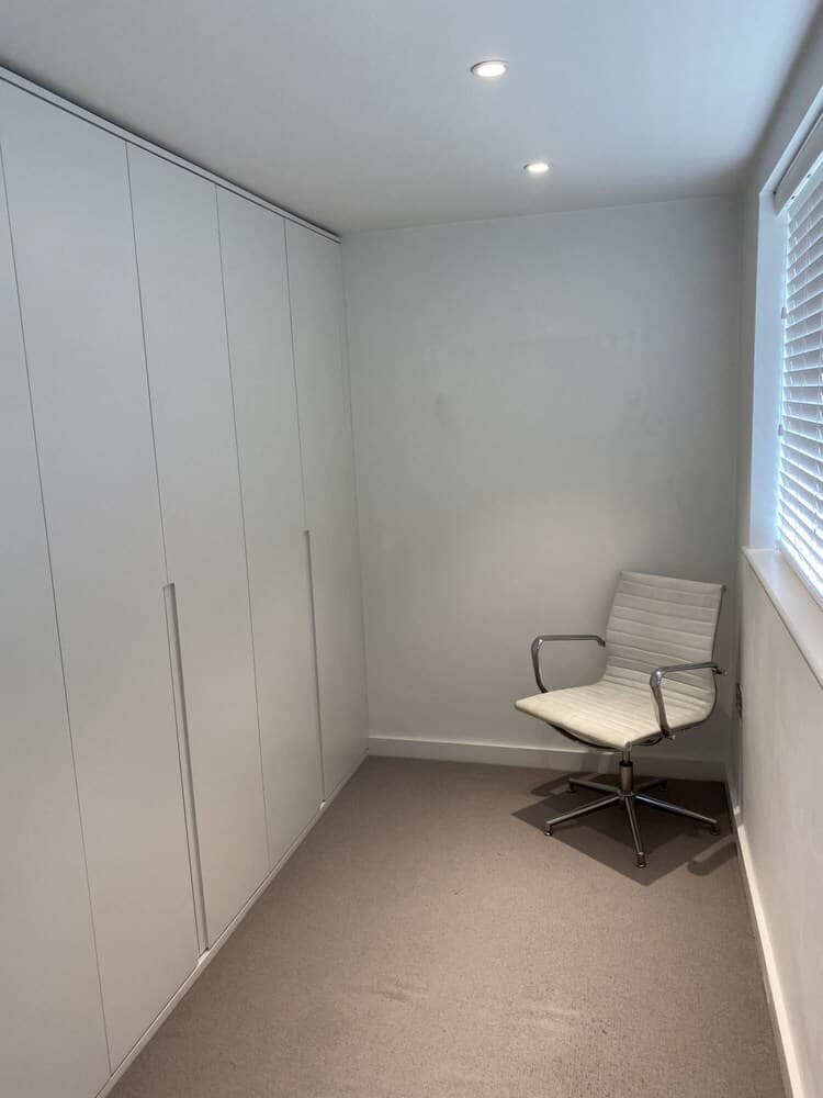 Large Garden 2 Bed Apartment With Private Parking in Bath City