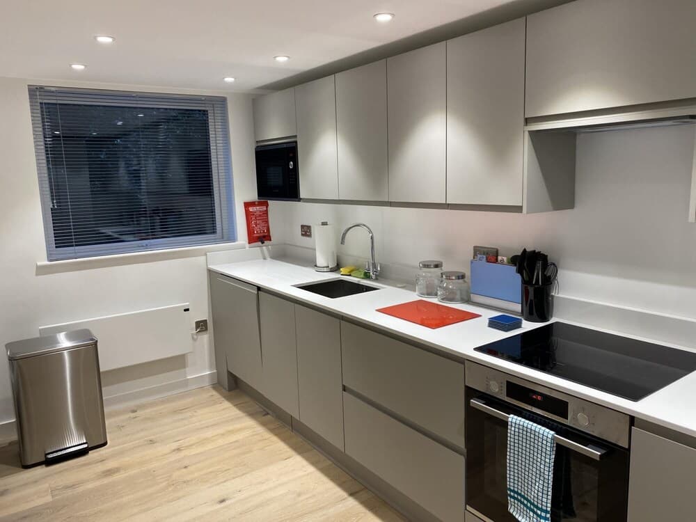 Luxury 2 Bed 2 Bath Apartment in Bath City