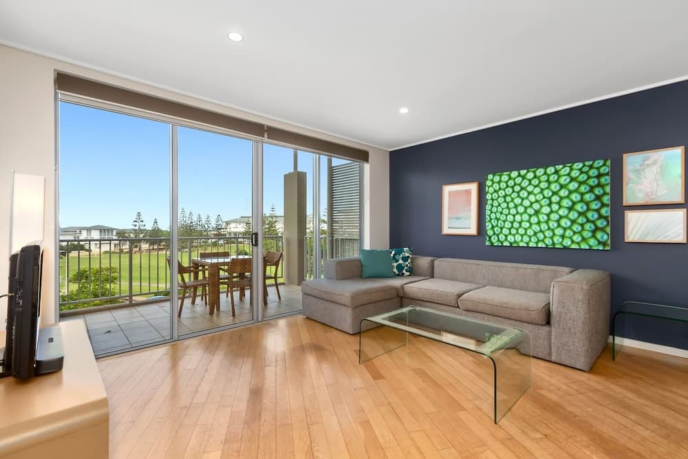 The Sand Resort Apartments - Holiday Management Co