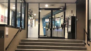 The Village Canberra - Hostel